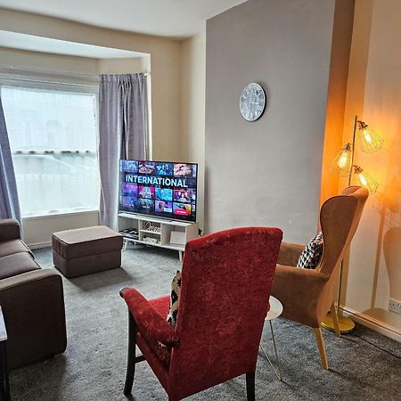 3 Bedroom-5 Beds Newland Ave King'S Palace Leisure-Contractor-Heart Of Hull Amenities Kingston upon Hull Buitenkant foto