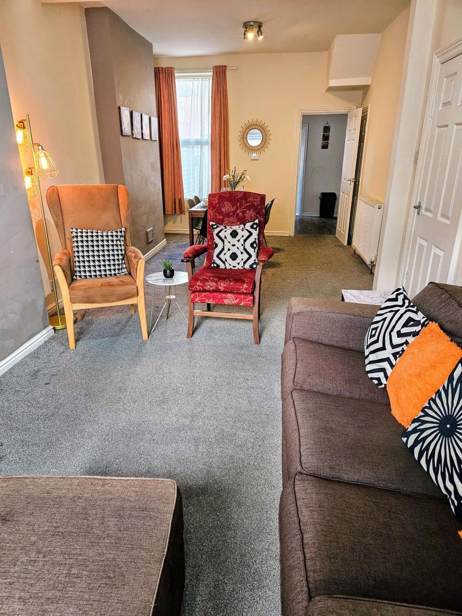 3 Bedroom-5 Beds Newland Ave King'S Palace Leisure-Contractor-Heart Of Hull Amenities Kingston upon Hull Buitenkant foto